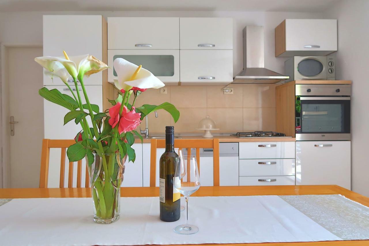 Studio Apartman Mia Stobreč Exteriér fotografie